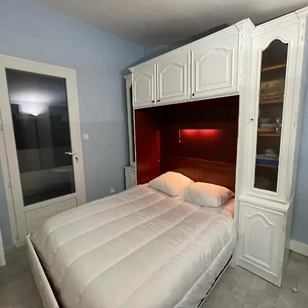 Cap D T4 Duplex Center Port Private Parking Wifi Air Conditioning آجد
