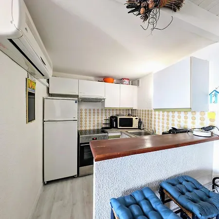 Cap D T4 Duplex Center Port Private Parking Wifi Air Conditioning شقة آجد