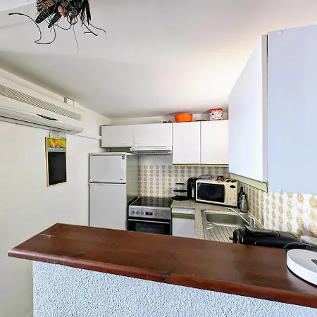Cap D T4 Duplex Center Port Private Parking Wifi Air Conditioning آجد