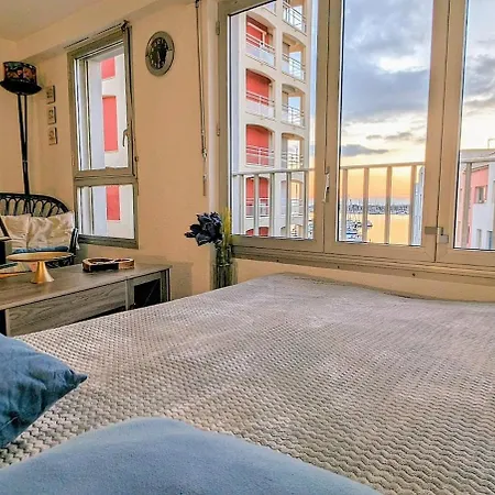 Cap D T4 Duplex Center Port Private Parking Wifi Air Conditioning آجد