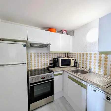 Cap D T4 Duplex Center Port Private Parking Wifi Air Conditioning آجد