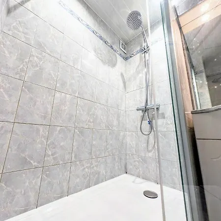 شقة Cap D T4 Duplex Center Port Private Parking Wifi Air Conditioning *