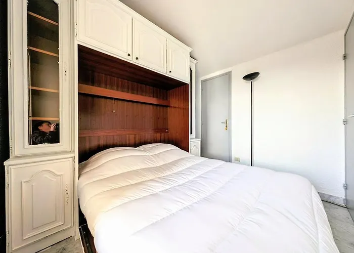 Cap D T4 Duplex Center Port Private Parking Wifi Air Conditioning Daire *