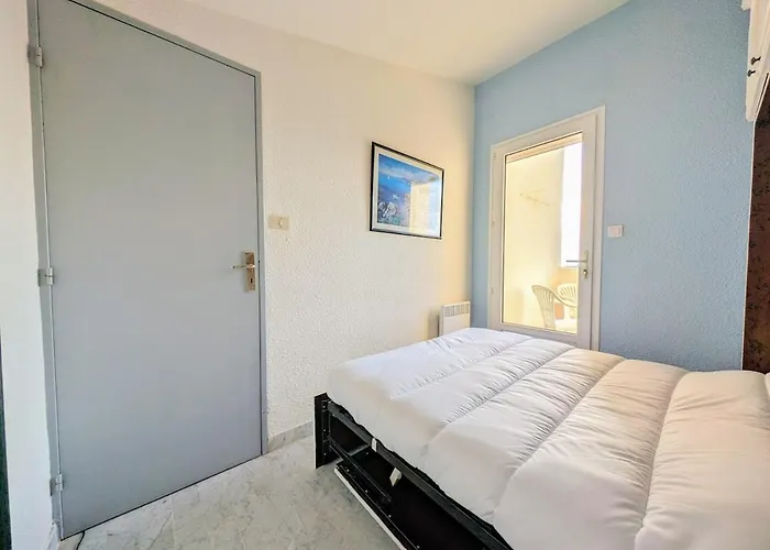 Cap D T4 Duplex Center Port Private Parking Wifi Air Conditioning Daire *