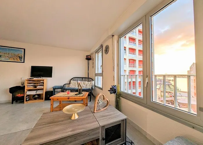 Cap D T4 Duplex Center Port Private Parking Wifi Air Conditioning Daire *