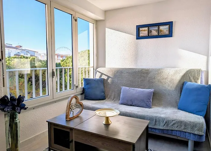 Cap D T4 Duplex Center Port Private Parking Wifi Air Conditioning Daire *