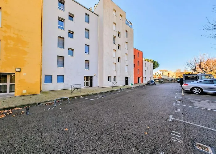 Cap D T4 Duplex Center Port Private Parking Wifi Air Conditioning Daire Agde